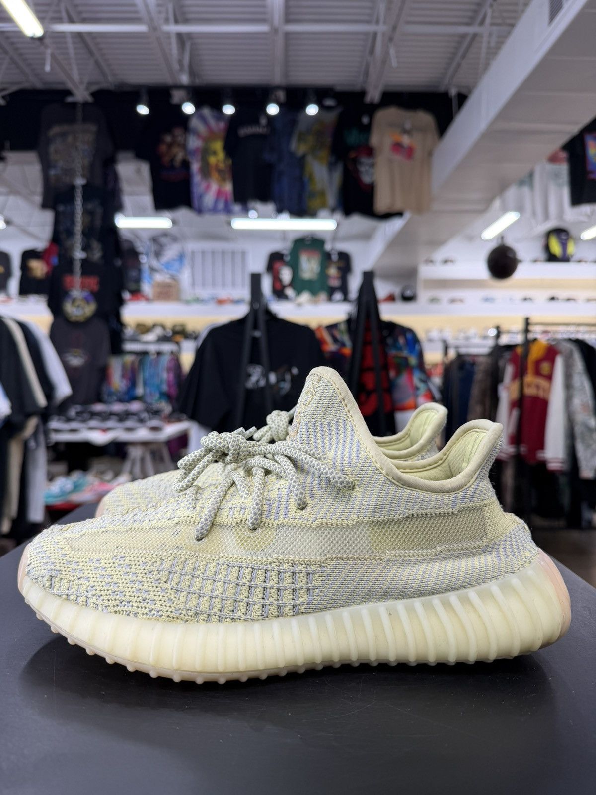 Adidas Yeezy Boost 350 V2 Antlia Size 6 (2019) Size US 6 / EU 39 - 7 Thumbnail