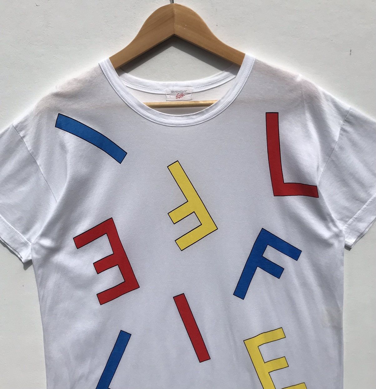Vintage Vintage Givenchy Life Shirt Givenchy Luxury Spellout Size M / US 6-8 / IT 42-44 - 6 Thumbnail