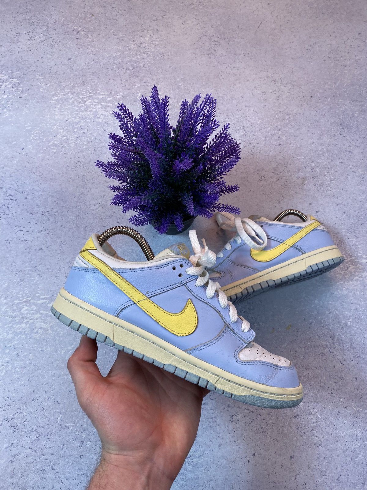 Vintage Vintage Nike Dunk Low Ice Blue Maize White 2000 Size US 5 / EU 37 - 1 Thumbnail