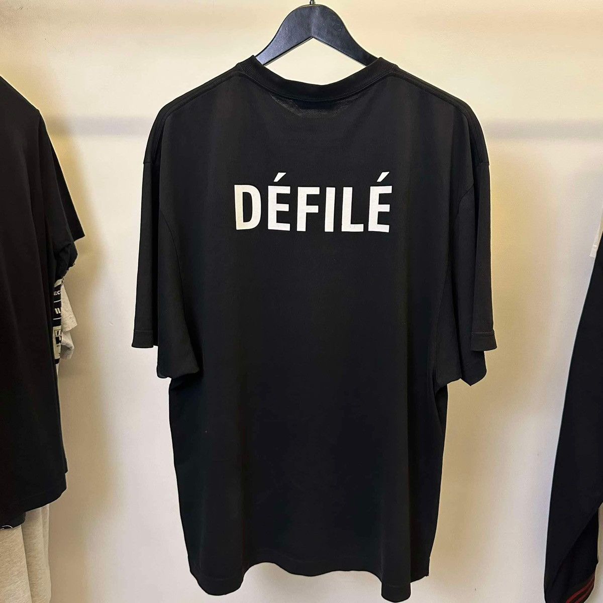 Balenciaga × Infinite Archives BALENCIAGA “DEFILE” T SHIRT Size US XS / EU 42 / 0 - 2 Thumbnail