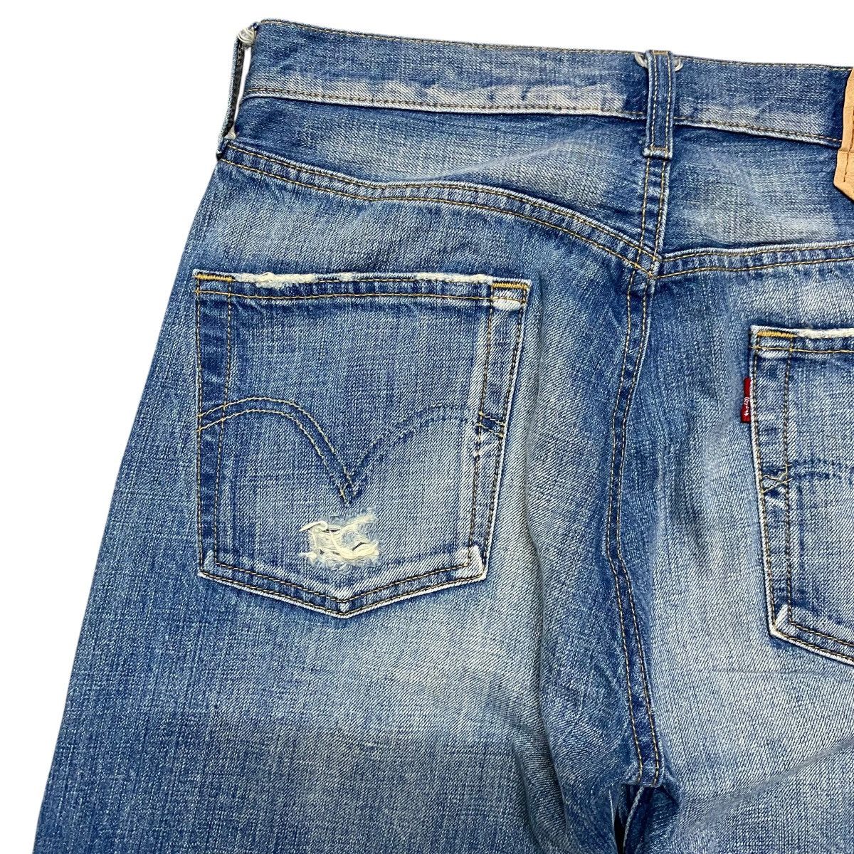 Levi's Vintage Levis 501 Thrashed Jeans Size US 31 - 12 Thumbnail