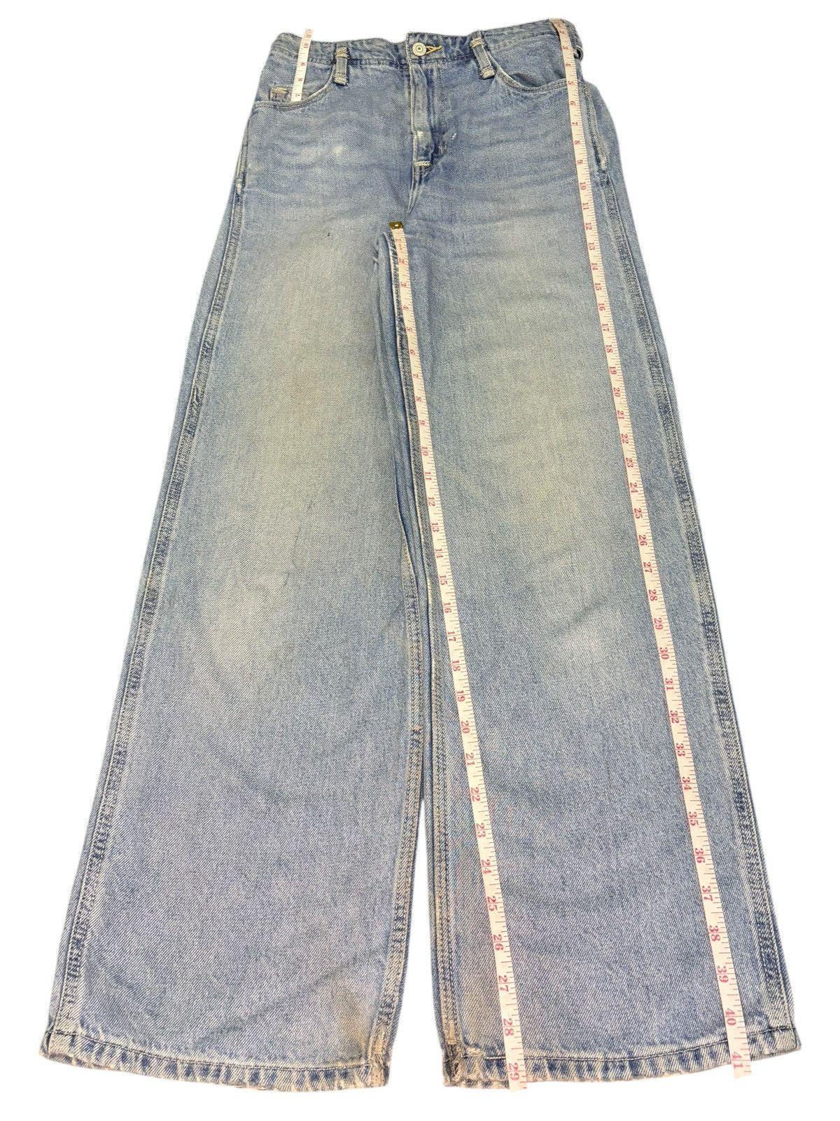 Levi's Vintage Levis Buckle Back Distressed Baggy Jeans Size 27" / US 4 / IT 40 - 6 Thumbnail