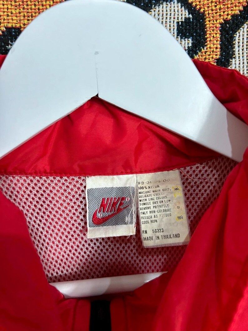 Nike Vintage 90s Nike Jacket size M Size US M / EU 48-50 / 2 - 5 Thumbnail