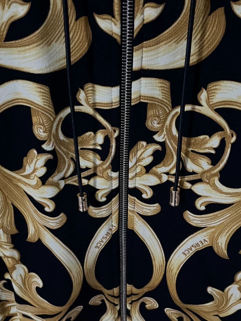 Versace Versace Black gold baroque jacket sweatshirt Size US XXL / EU 58 / 5 - 4 Thumbnail