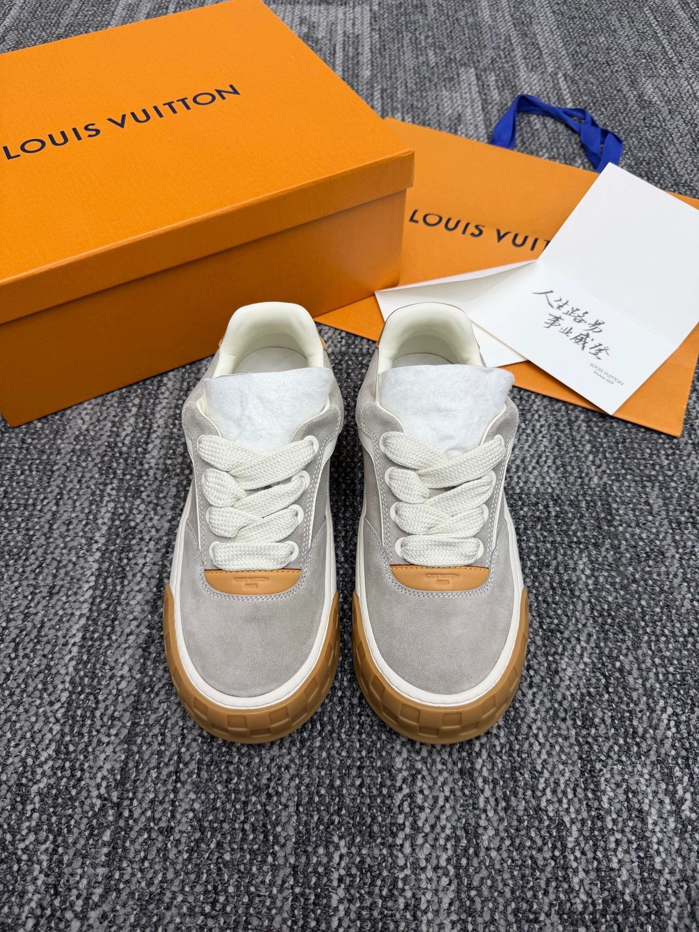 Louis Vuitton Louis Vuitton Tilted Suede Calfskin Sneaker 42 New Size US 9 / EU 42 - 2 Thumbnail