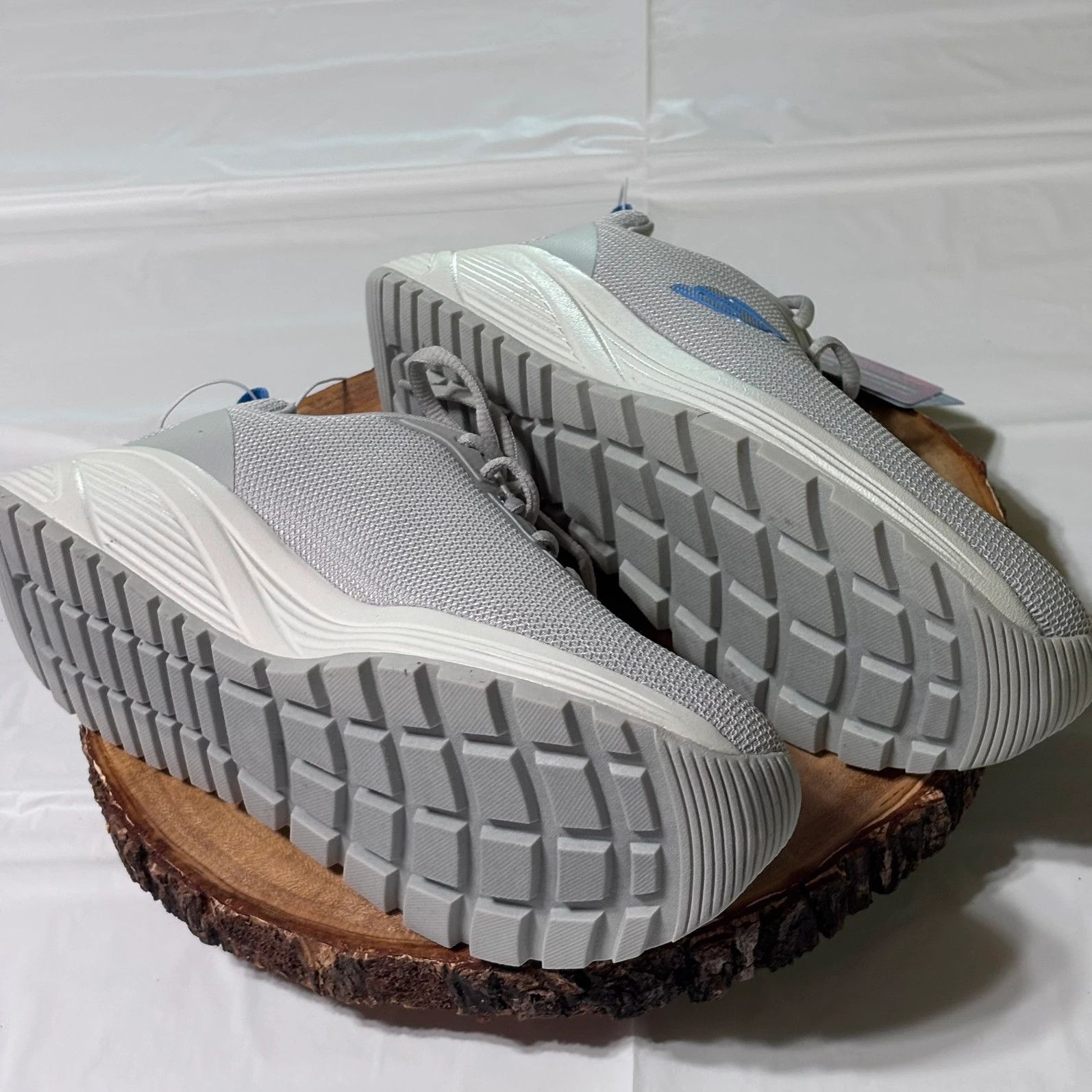 SKECHERS Skechers Women's Sparrow 2.0 Sneaker Size 7.5 Gray NWOB Size US 7.5 / IT 37.5 - 8 Thumbnail