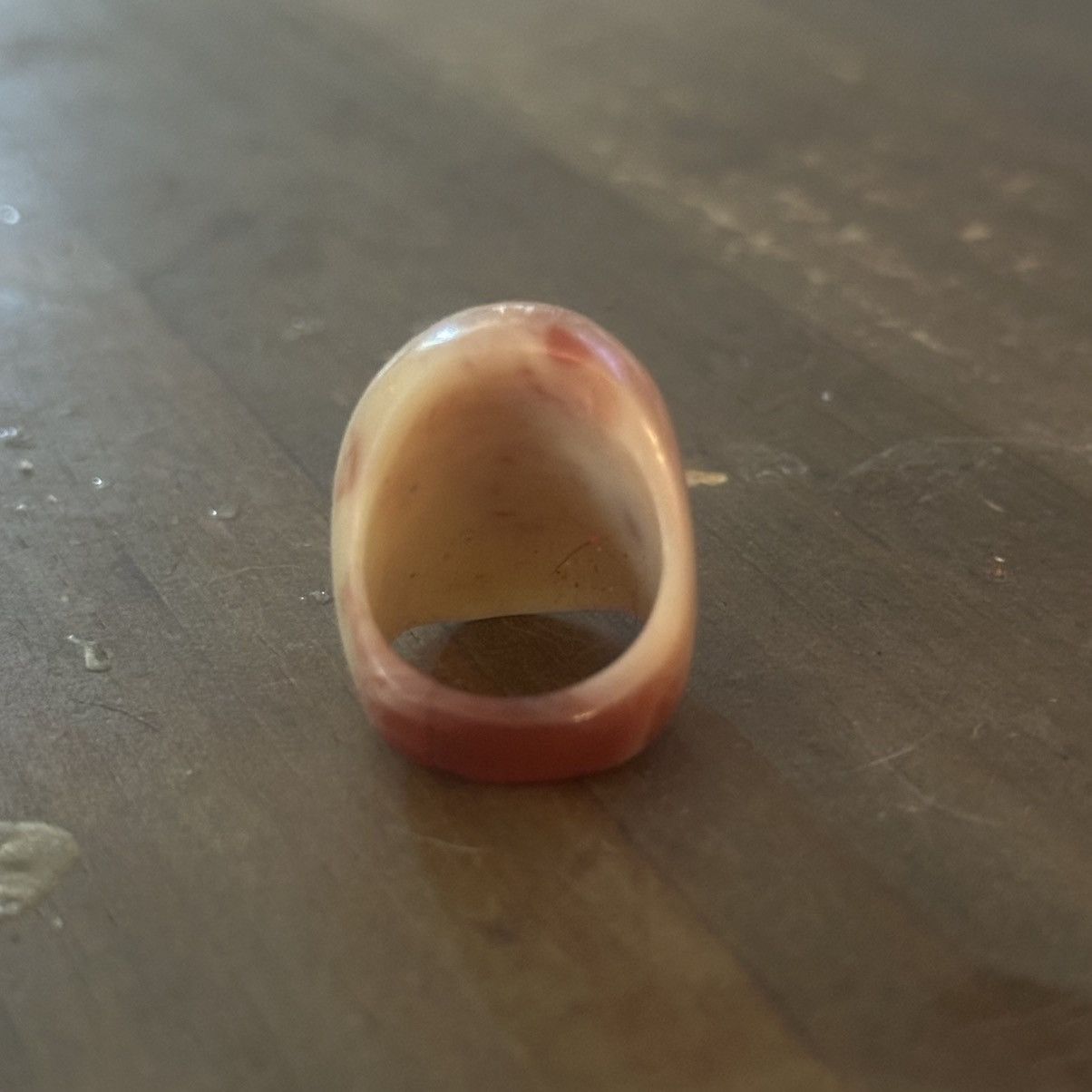 Vintage Vintage lucite cream marbled dome ring Size ONE SIZE - 8 Thumbnail