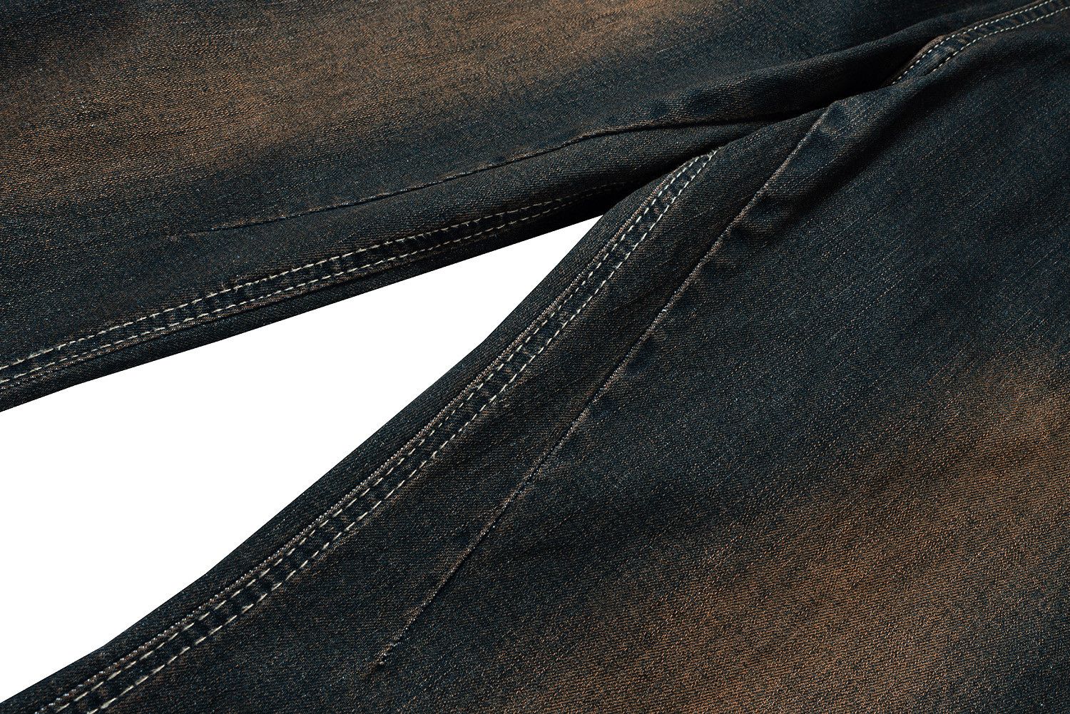 RO Ribbons Contrast Color Micro Flared Jeans