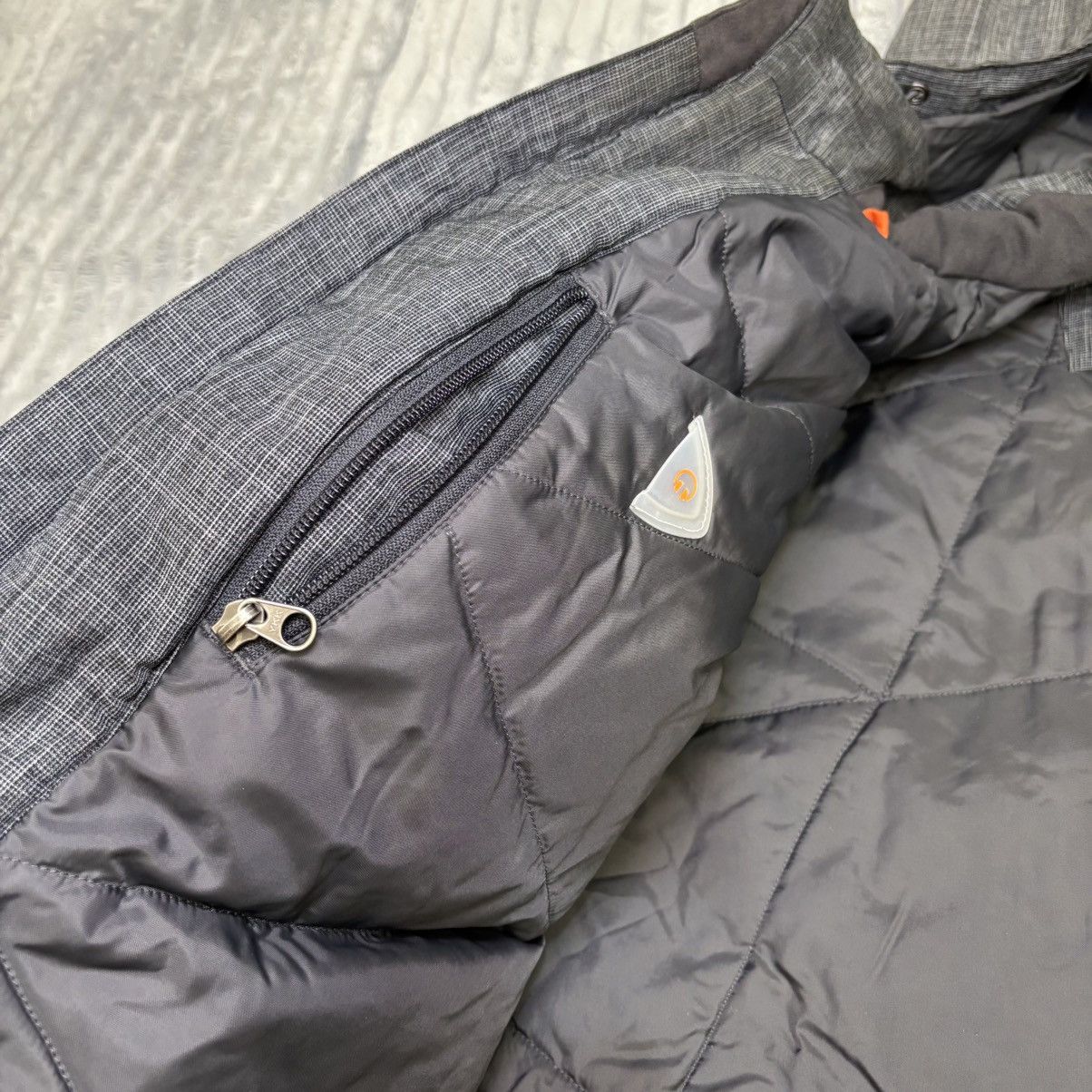 Nike ACG Vintage NIKE FITSTORM ACG FULL ZIP MENS JACKET SIZE M USED Size US M / EU 48-50 / 2 - 5 Thumbnail