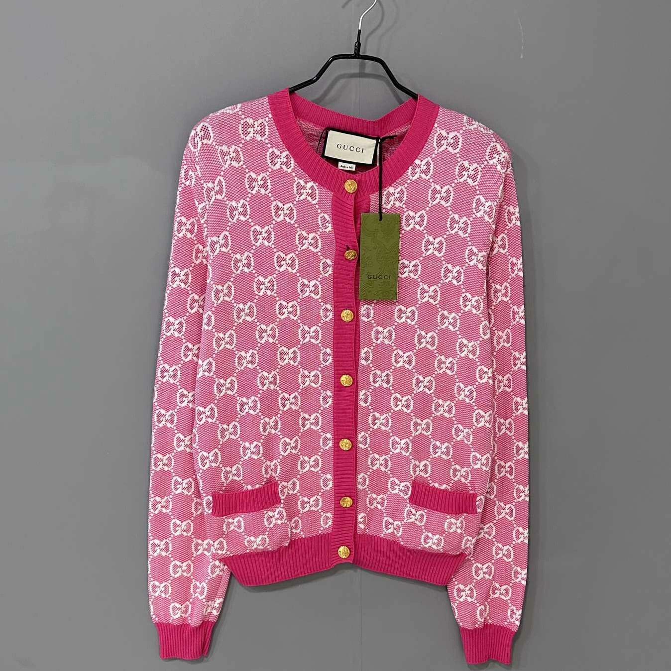 Gucci Gucci Pink Sweater L Women Size L / US 10 / IT 46 - 1 Thumbnail