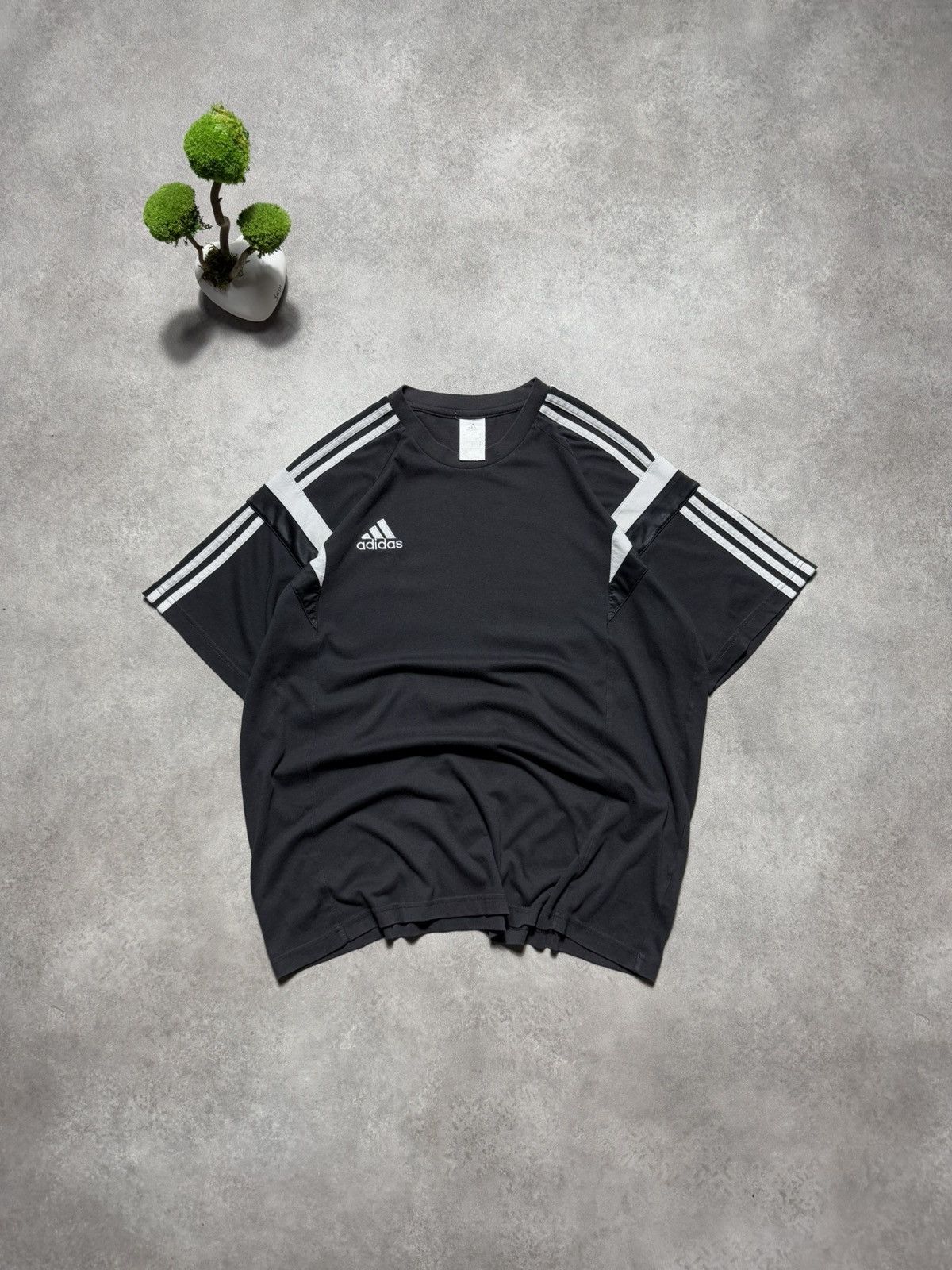 Adidas × Vintage Adidas Tee Oversize Fit Vintage XL Size US XL / EU 56 / 4 - 1 Thumbnail