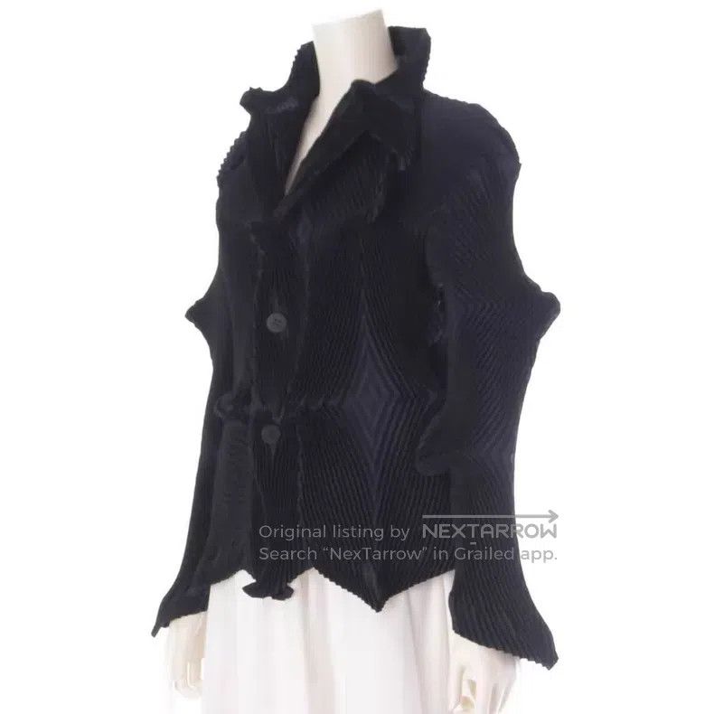 Issey Miyake Issey Miyake 3D Elastic Pleated Jacket Size M / US 6-8 / IT 42-44 - 2 Thumbnail