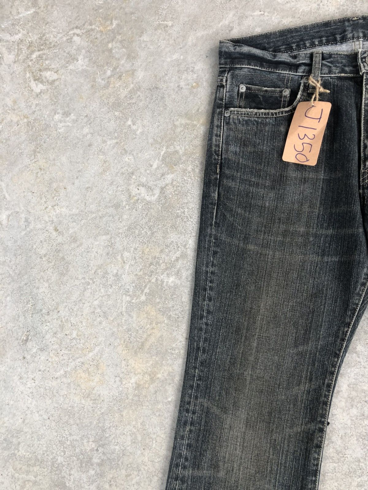 If Six Was Nine Japanese Uniqlo Flared Jeans Broken Denim Distressed Size US 32 / EU 48 - 4 Thumbnail