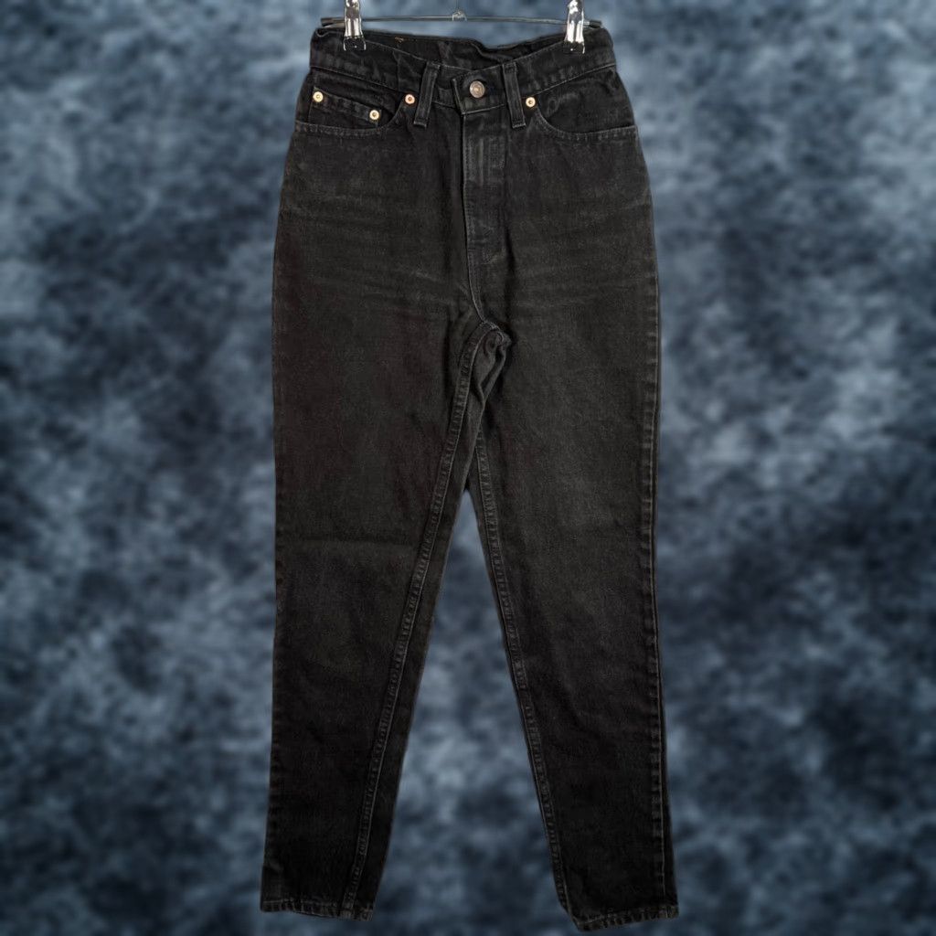 Levi's VINTAGE Levi's 512 Jeans Slim Black Denim Womens 5 M Tapered Leg 31in Inseam Mens? Size 27" / US 4 / IT 40 - 1 Thumbnail
