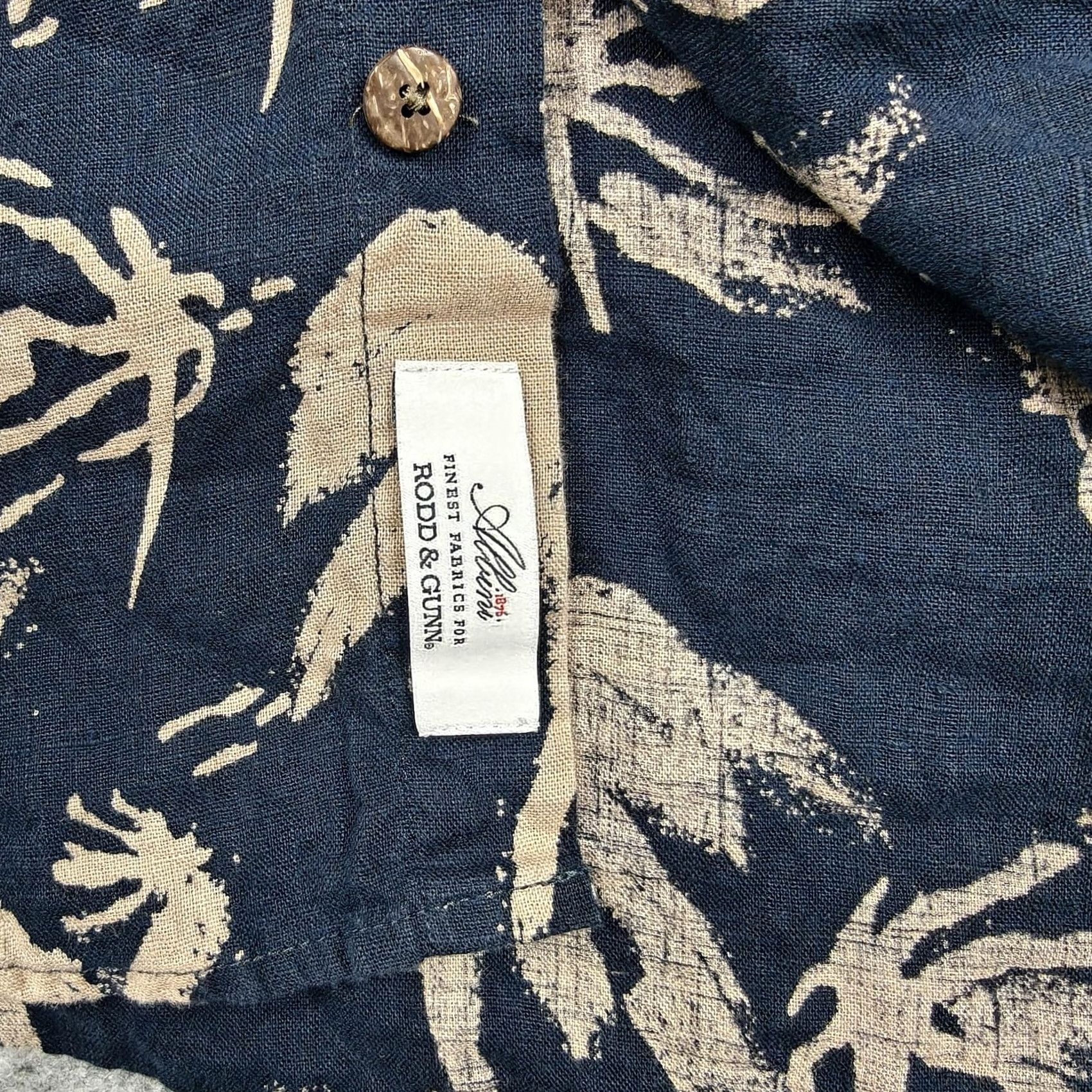 Rodd & Gunn Rodd & Gunn Shirt Mens L Blue Palm Tree Linen Short Sleeve Button Up Casual Size US L / EU 52-54 / 3 - 2 Thumbnail
