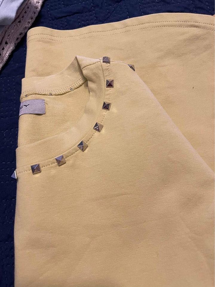 Designer Bailey Studded Mustard Tshirt Size L Size L / US 10 / IT 46 - 6 Thumbnail