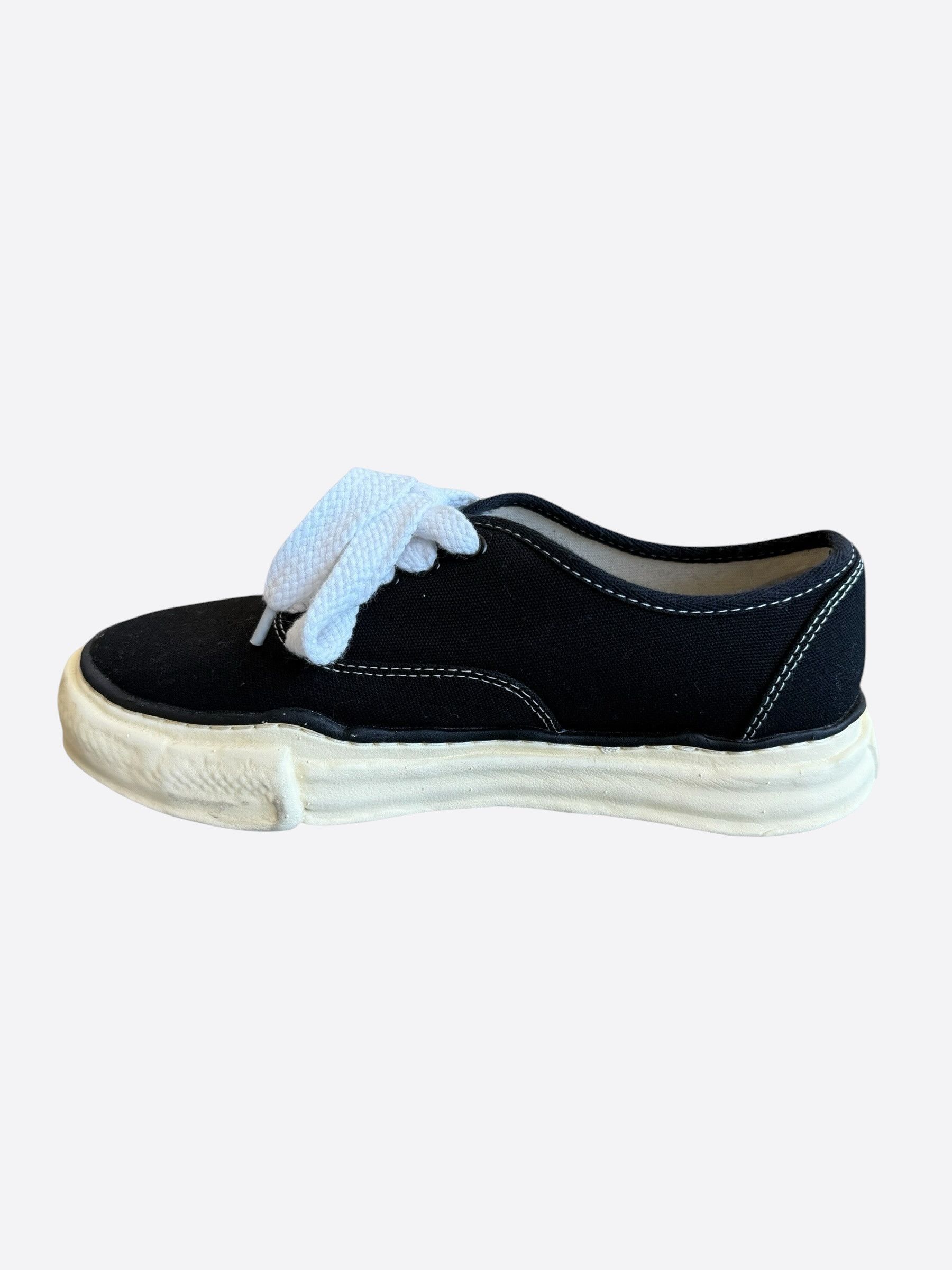 Maison MIHARA YASUHIRO Maison Mihara Black & White Yasuhiro Baker Vintage Sneakers Size US 8 / EU 41 - 6 Thumbnail