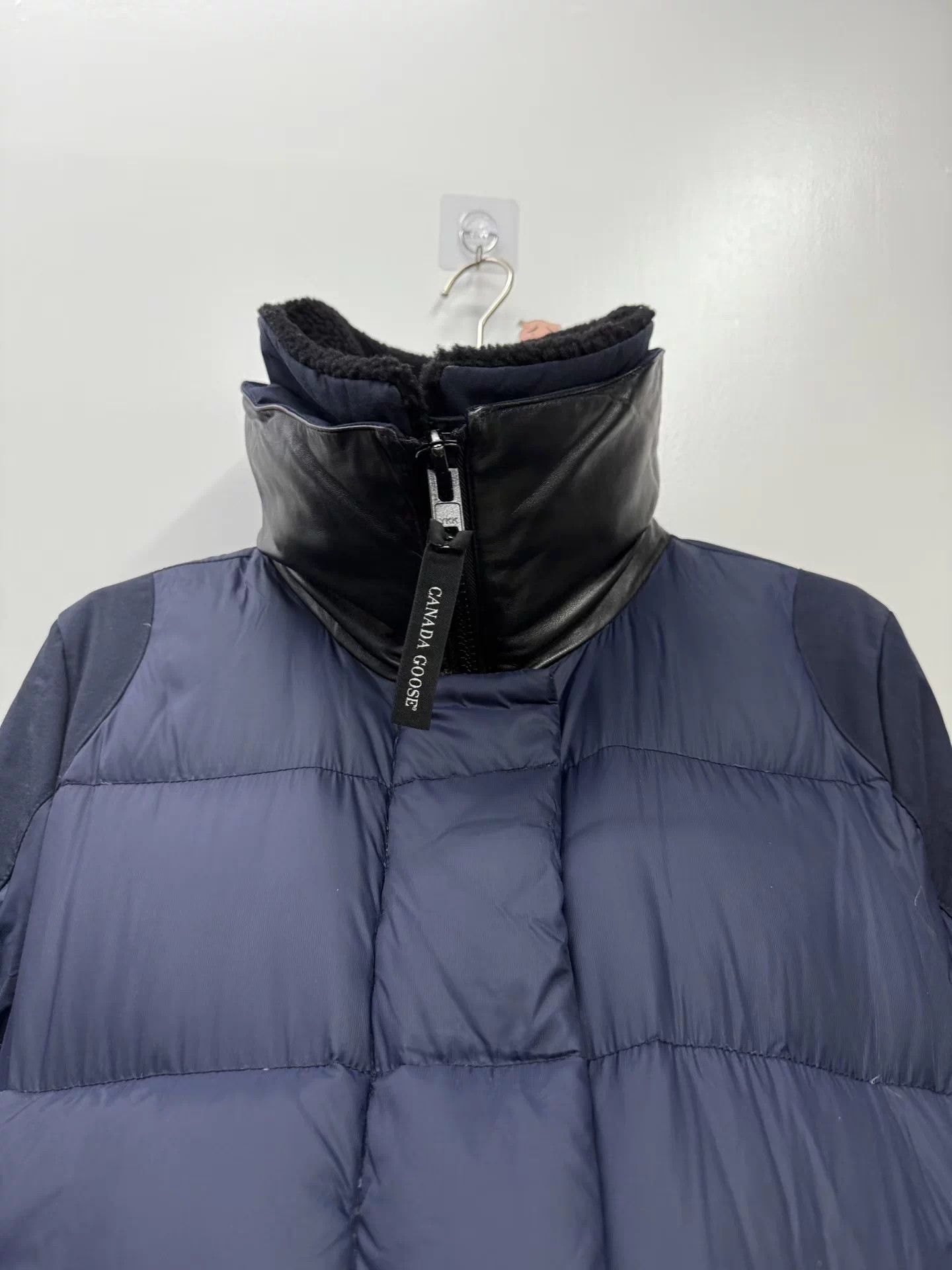 Canada Goose blue collared down XL worn 2x