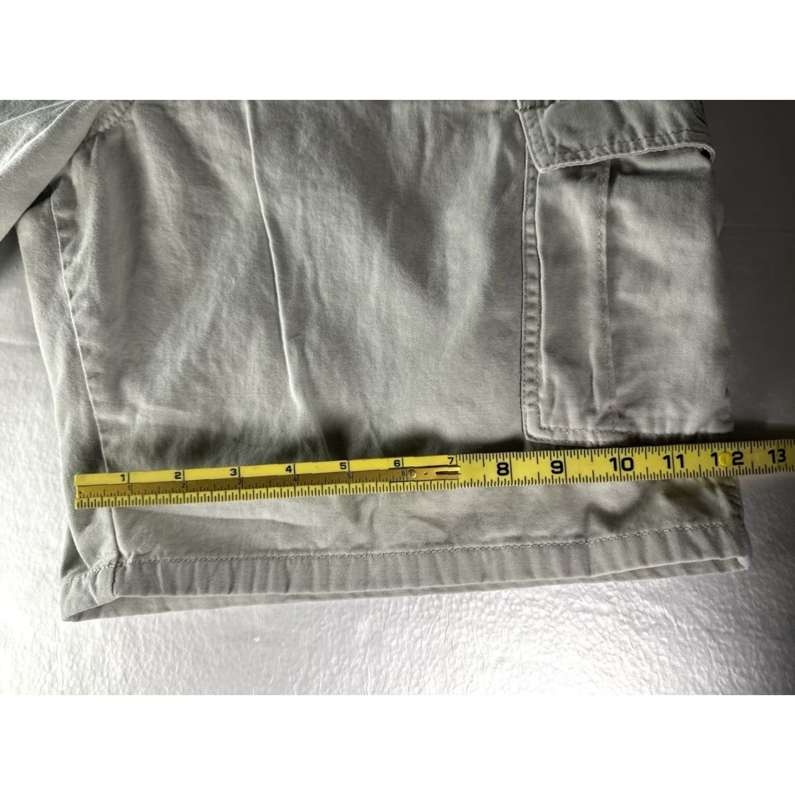Wrangler Wrangler Cargo Shorts Men’s 40 Tan Khaki Relaxed Fit Y2K Baggy Utility Shorts Cargo Shorts Mens 40 Beige Pockets Size US 40 / EU 56 - 7 Thumbnail