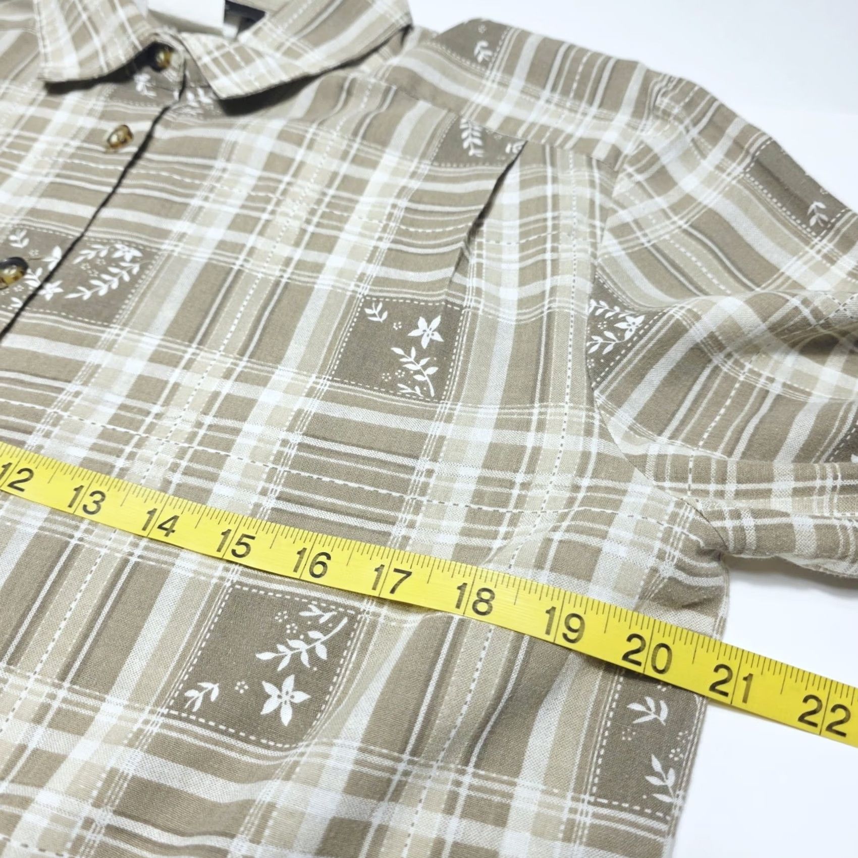 Vintage VINTAGE Tapestry Floral Patchwork Button Up Roll Tab Sleeve Shirt Pastel Medium 90's Women Blouse M Beige Size M / US 6-8 / IT 42-44 - 6 Thumbnail