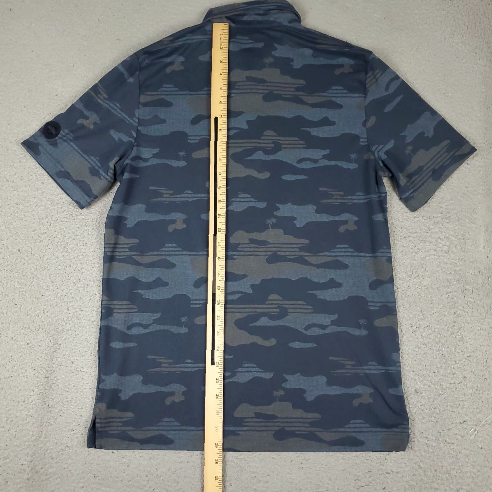 TravisMathew Travis Mathew Polo Shirt Mens Large Blue Camouflage Cable Golf Short Sleeve Shirt Size US L / EU 52-54 / 3 - 4 Thumbnail
