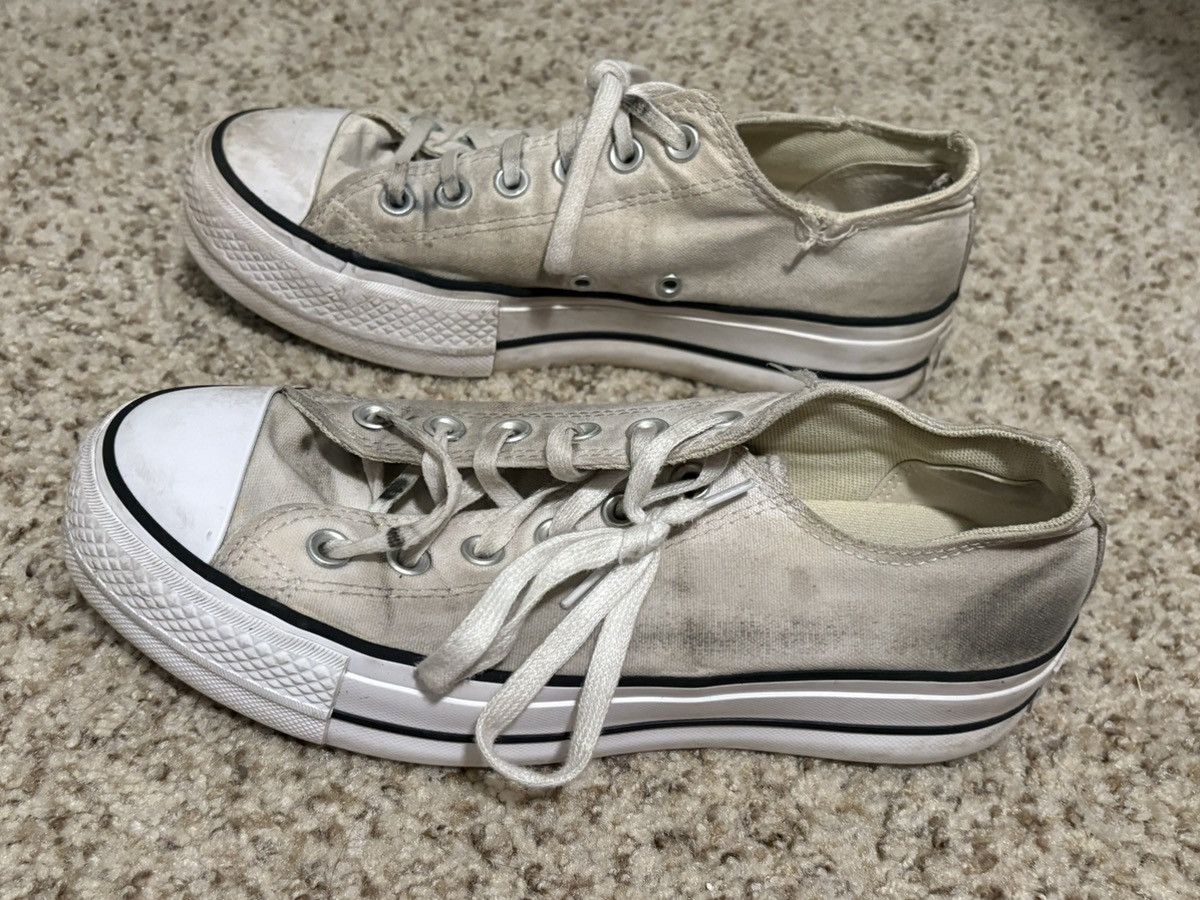 Converse (Converse) Chuck Platform Low Tops: Size 8Wom or 6.5Men Size US 8 / IT 38 - 4 Thumbnail