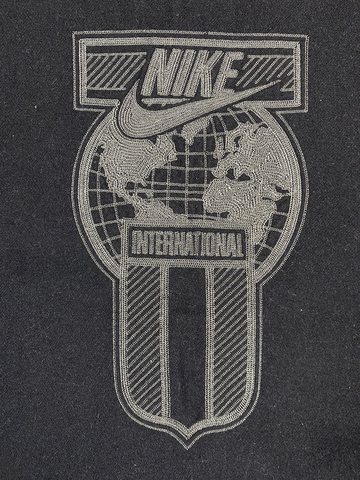 Nike Vintage Nike International Big Logo Bomber Jacket Size US M / EU 48-50 / 2 - 4 Thumbnail