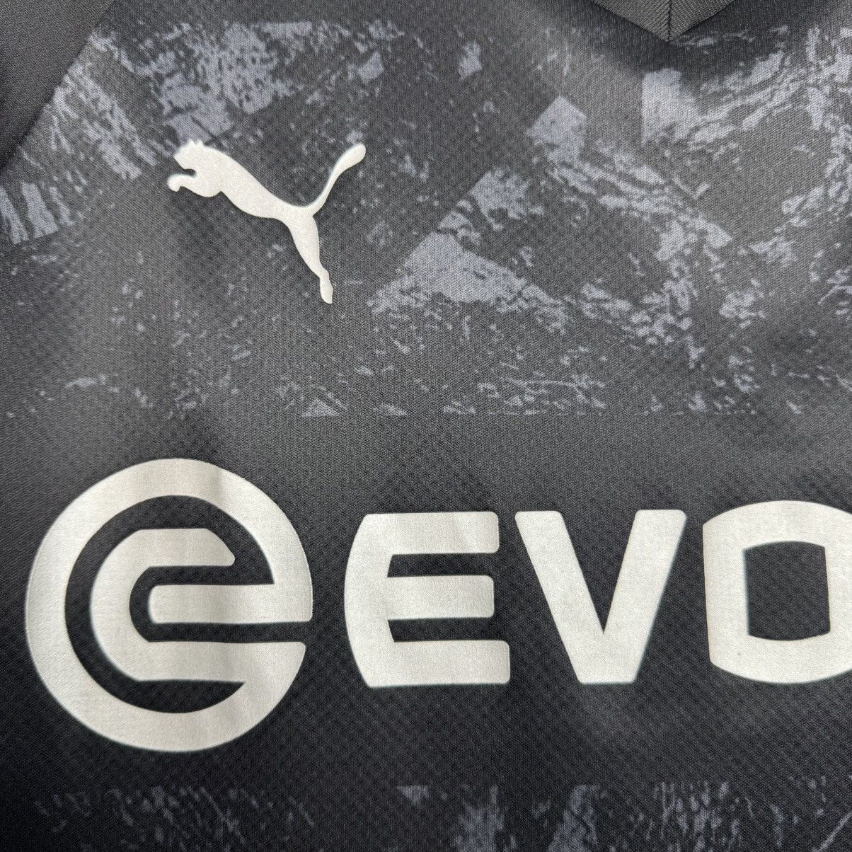 Puma BORUSSIA DORTMUND 2019 2020 AWAY SOCCER JERSEY #11 REUS Size US L / EU 52-54 / 3 - 15 Thumbnail