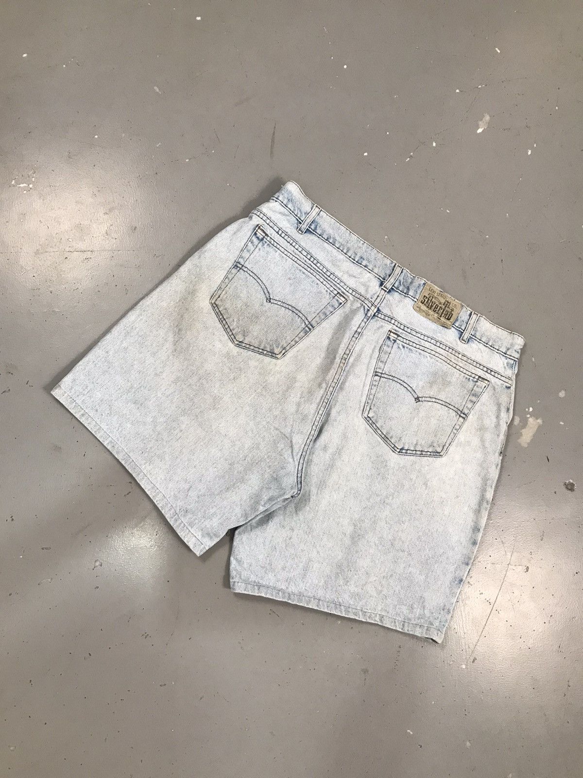 Levi's × Vintage Vintage Levi’s Strauss & co. silver tab jort Size US 38 / EU 54 - 7 Thumbnail