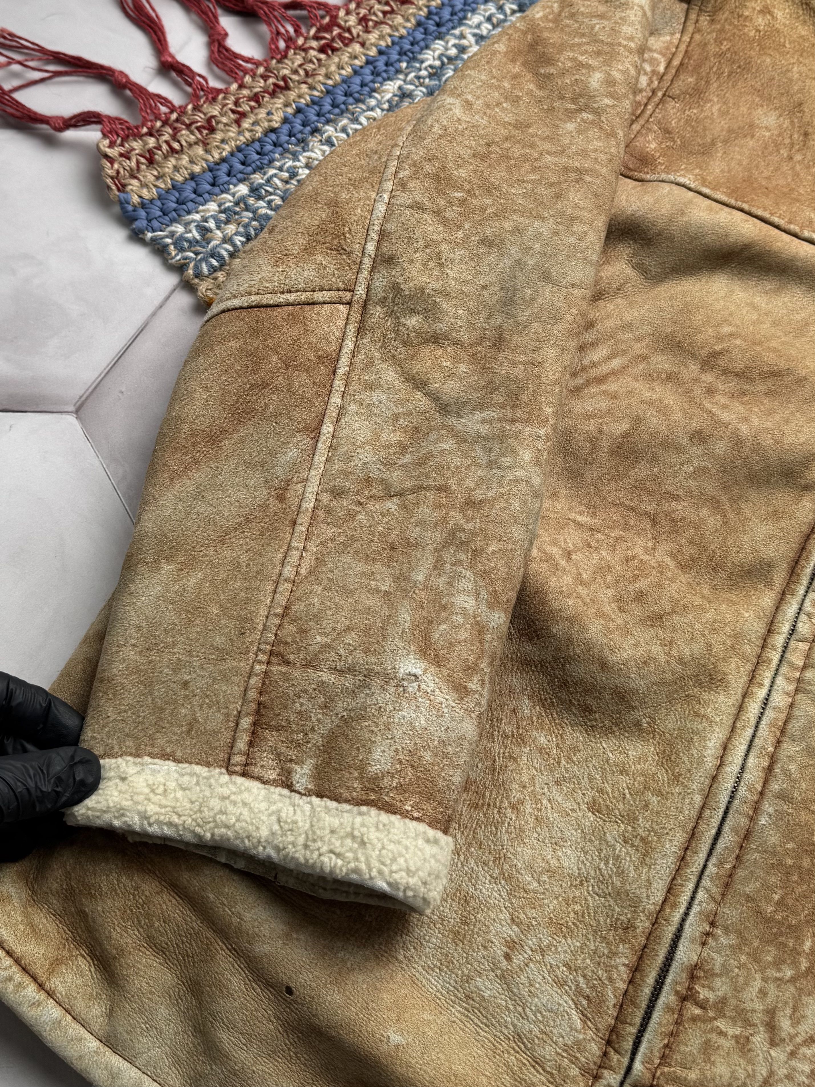 Japanese Brand Vintage Real Sheepskin Faded Jacket (E4) Size US M / EU 48-50 / 2 - 4 Thumbnail