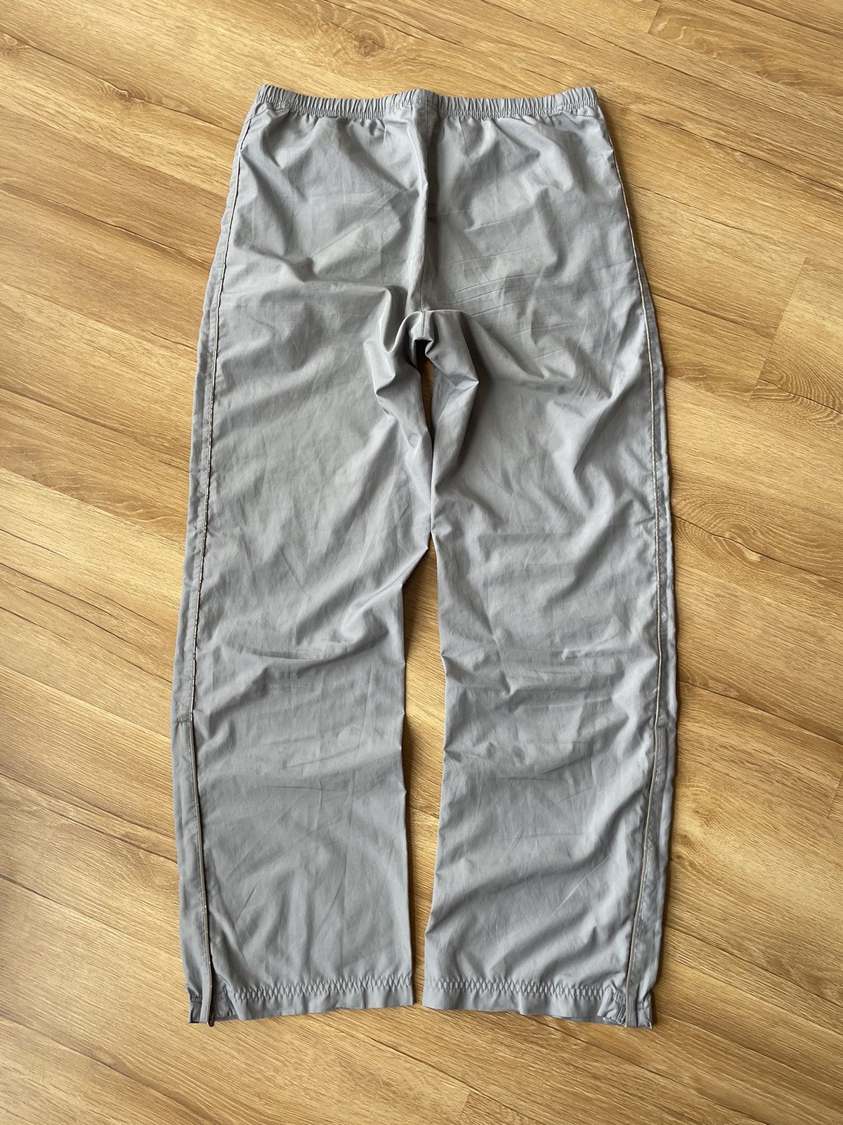 Nike Vintage Nike Swoosh Baggy Track Pants Size M Size US 32 / EU 48 - 5 Thumbnail