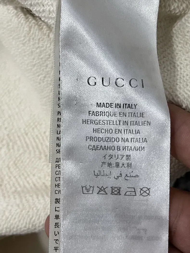 Gucci Gucci Strawberry sweatshirt Size US S / EU 44-46 / 1 - 4 Thumbnail