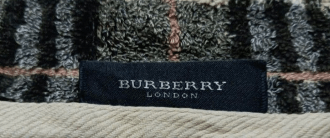 Burberry BURBERRY BATH TOWEL NOVA CHECK Size ONE SIZE - 7 Thumbnail
