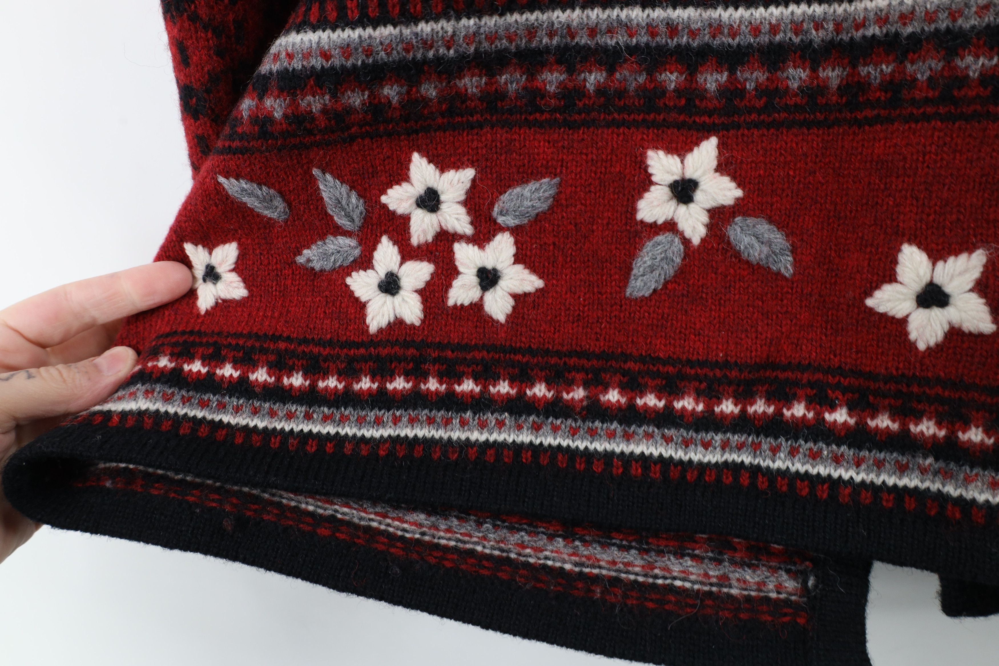 Vintage × Woolrich Woolen Mills Vintage 90s Woolrich Embroidered Knit Clasp Cardigan Sweater Size L / US 10 / IT 46 - 9 Thumbnail
