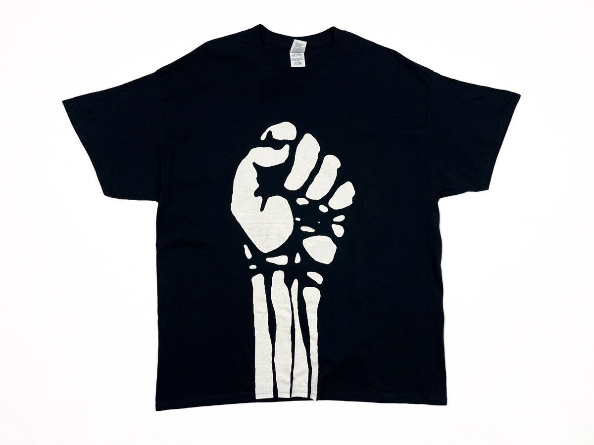 Rage Against The Machine 2014 Rage Against The Machine Tee T-Shirt Fist logo size XL Size US XL / EU 56 / 4 - 1 Thumbnail