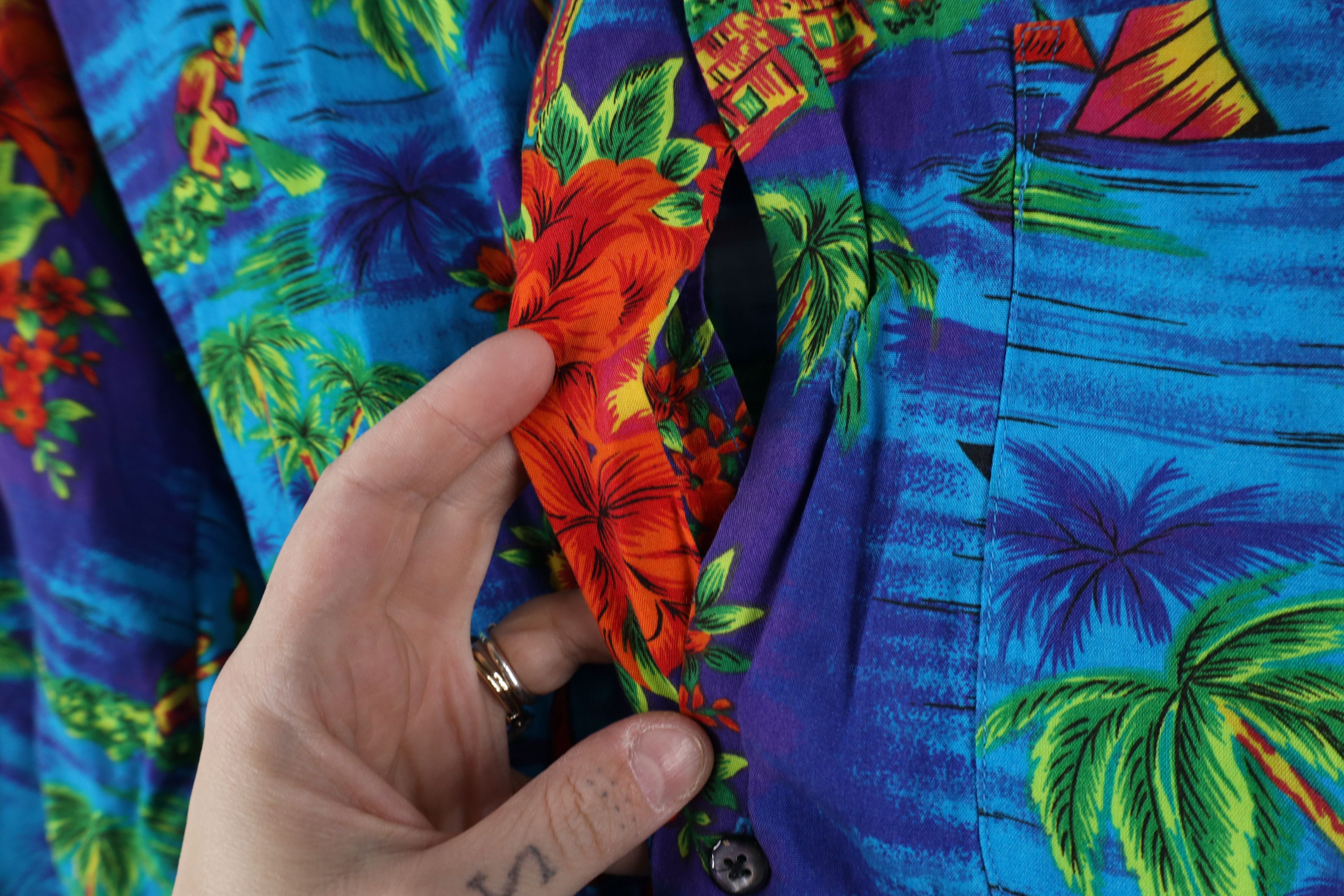Gap × Vintage Vintage 90s Gap Collar Hawaiian Flower Collared Button Shirt Size US L / EU 52-54 / 3 - 6 Thumbnail