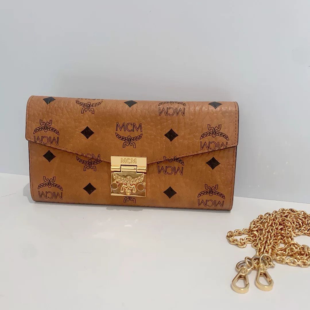 MCM Pre-loved Bag Very good condition Size ONE SIZE - 1 Thumbnail