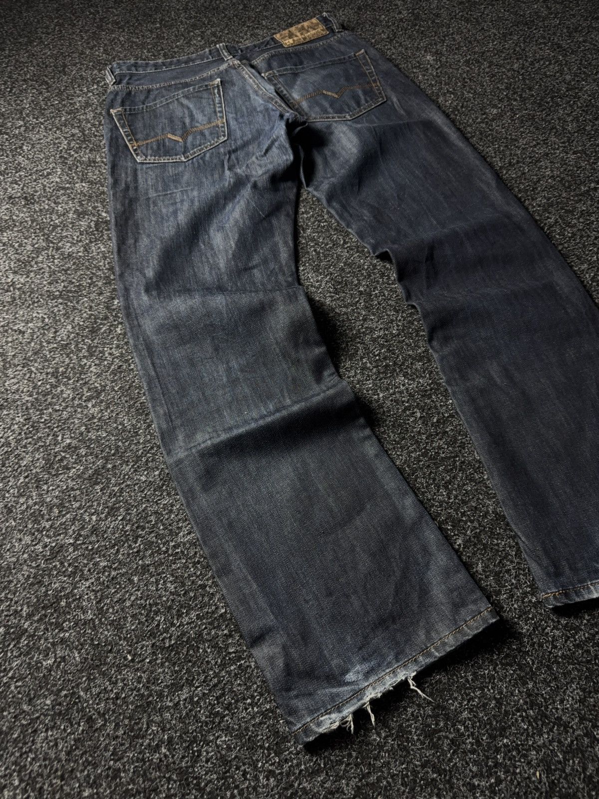 Hugo Boss Luxury 00s Y2K Hugo Boss Regular Fit Retro Style Size US 33 - 15 Thumbnail