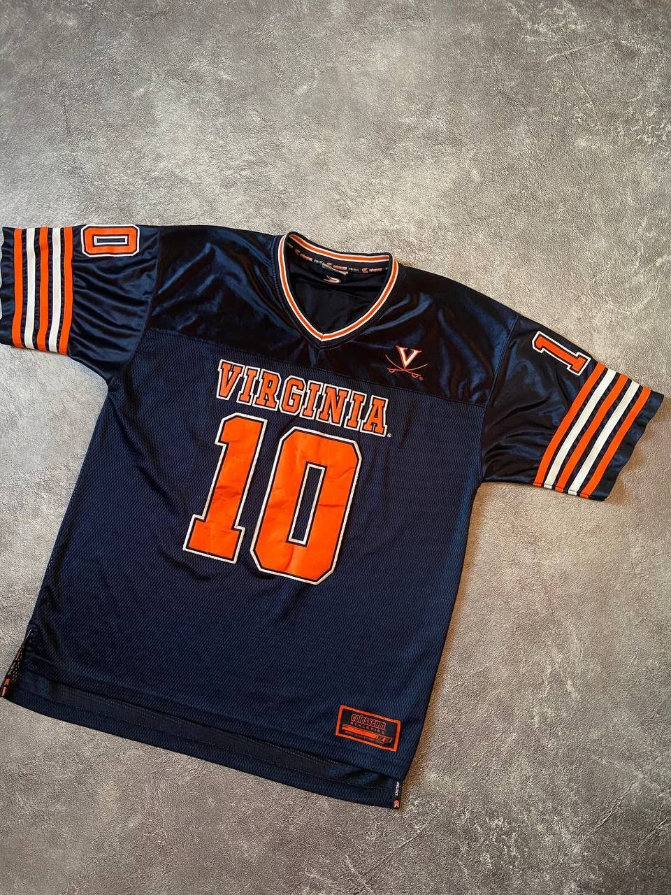 Nike Colosseum Athletics University Virginia Cavaliers Jersey #10 Size US XL / EU 56 / 4 - 5 Thumbnail