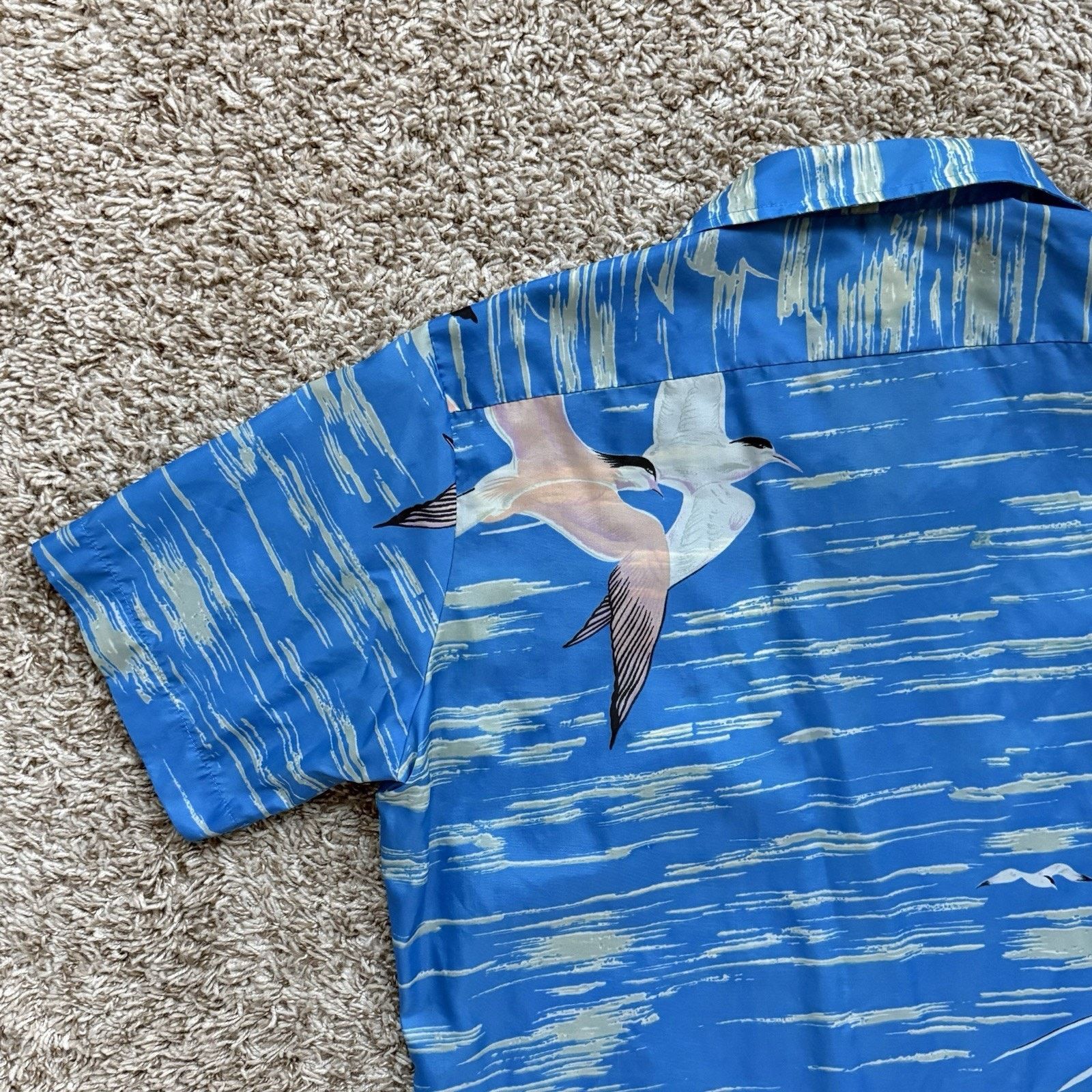 Vintage Vintage Waikiki Hawaiian Shirt SS Button Up Blue AOP Birds Size US L / EU 52-54 / 3 - 10 Thumbnail
