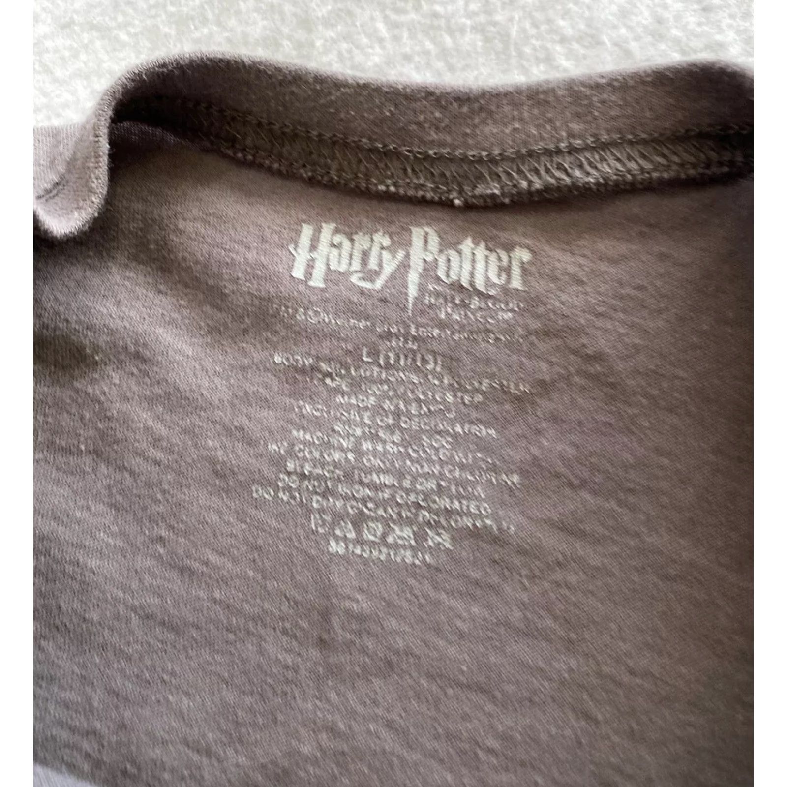 Vintage VINTAGE Harry Potter Griffindor Juniors T-Shirt L Crew Neck Short Sleeve Brown Gray / 18-28 Mens Womens Girls Boys Size L / US 10 / IT 46 - 2 Thumbnail