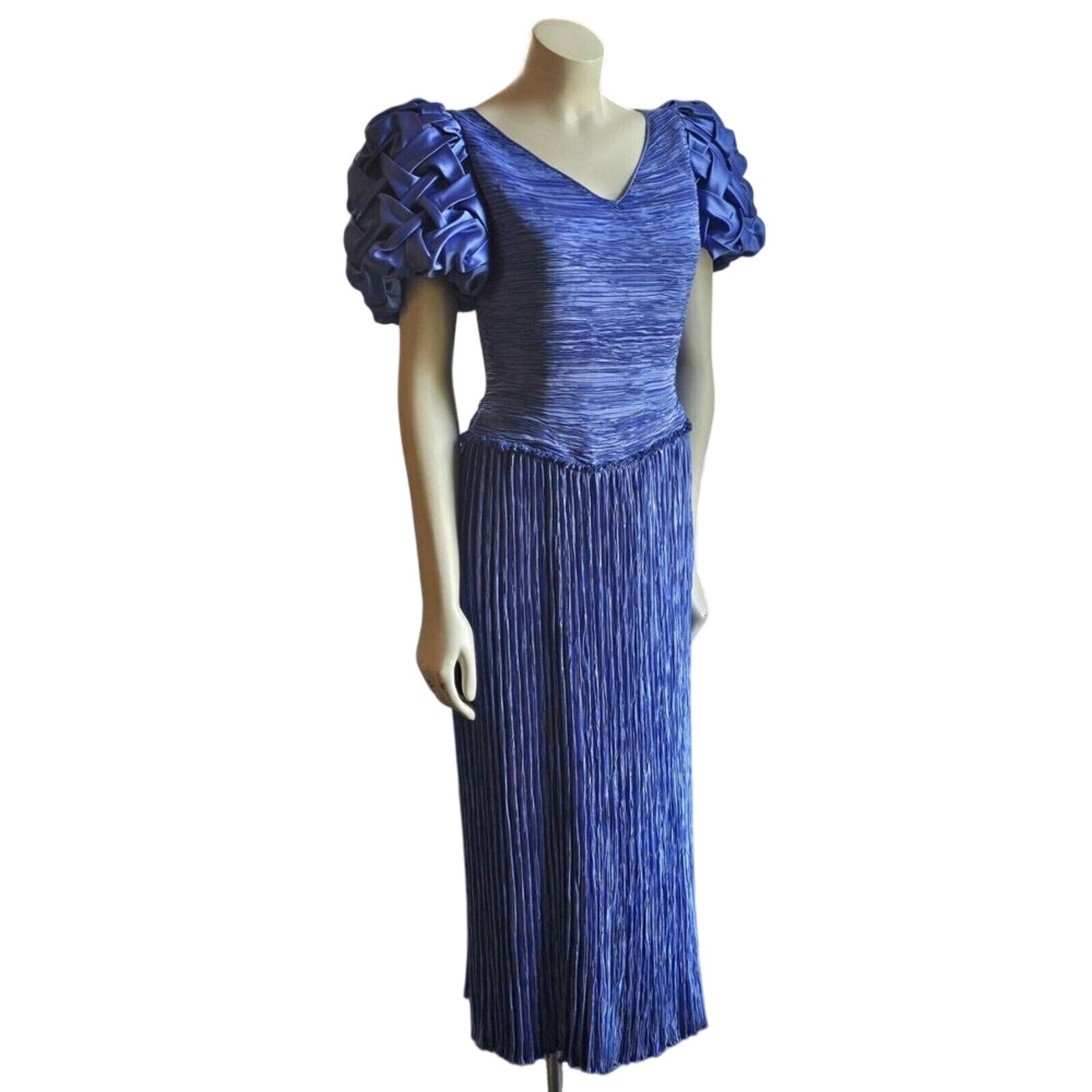 Mary McFadden Vintage Mary McFadden Blue Pleated Plisse dress gown S,M Size S / US 4 / IT 40 - 1 Thumbnail