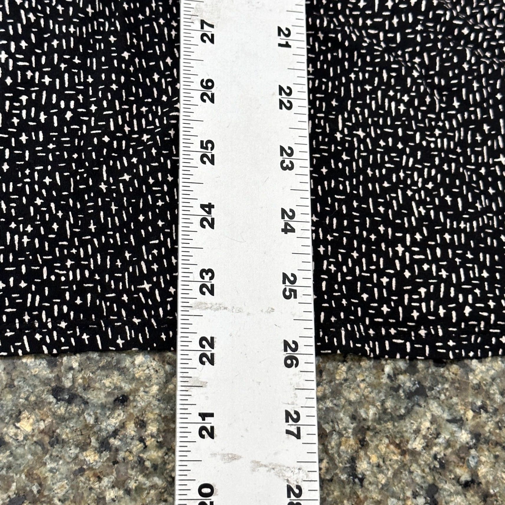 J. Jill J. Jill Tunic Blouse S Black White Micro Print Long Sleeve Office Chic Shirt Womens Regular Geometric Pullover Round Neck Vintage? No Size S / US 4 / IT 40 - 6 Thumbnail
