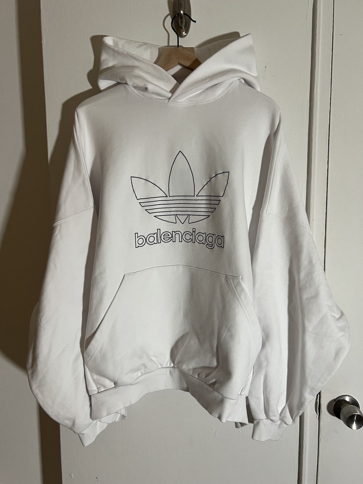 Adidas × Balenciaga Balenciaga x Adidas White Embroidered Trefoil Graphic Hoodie Size US XL / EU 56 / 4 - 1 Thumbnail