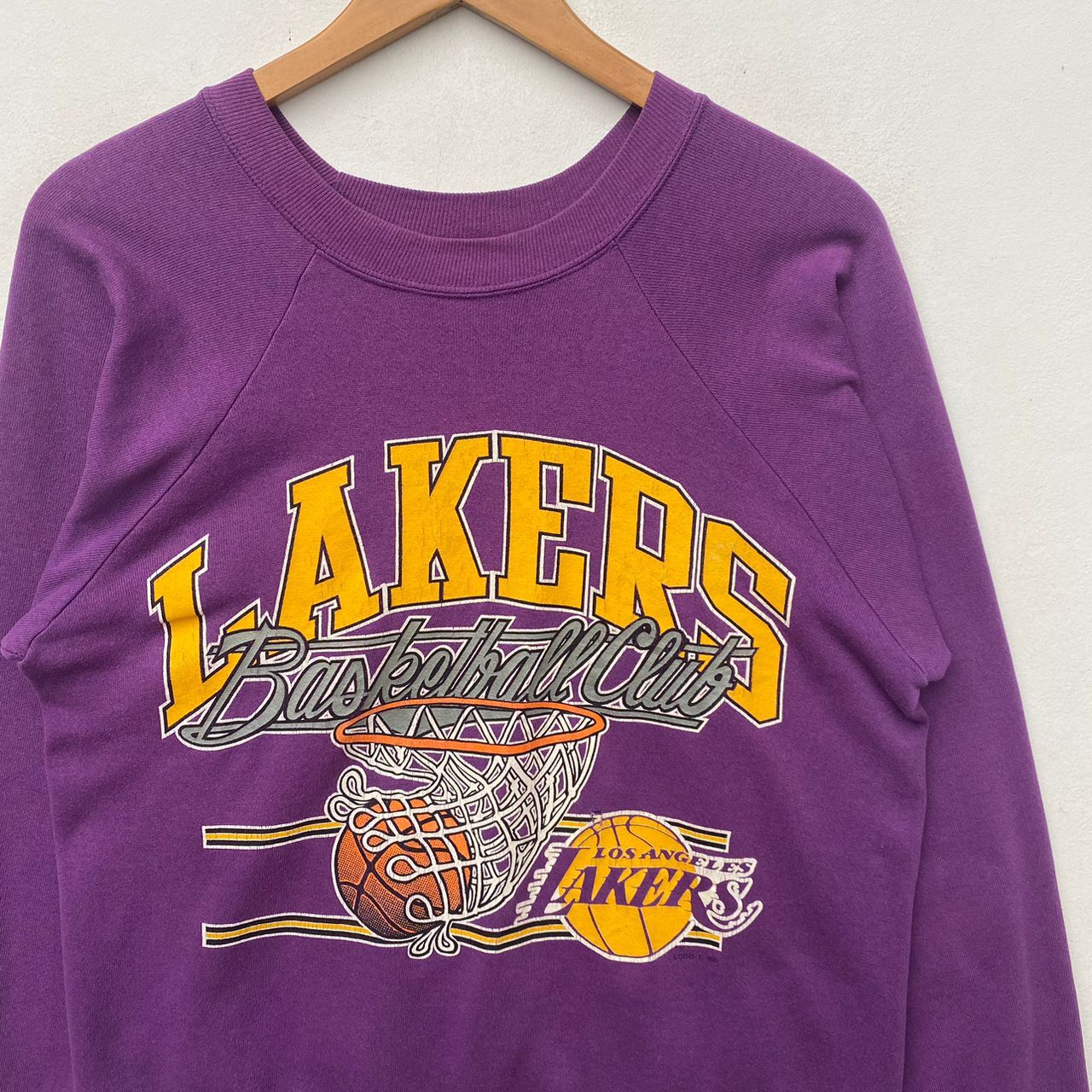 NBA × Vintage VINTAGE LOS ANGELES LAKERS SWEATSHIRT MEDIUM PULLOVER Size US M / EU 48-50 / 2 - 3 Thumbnail