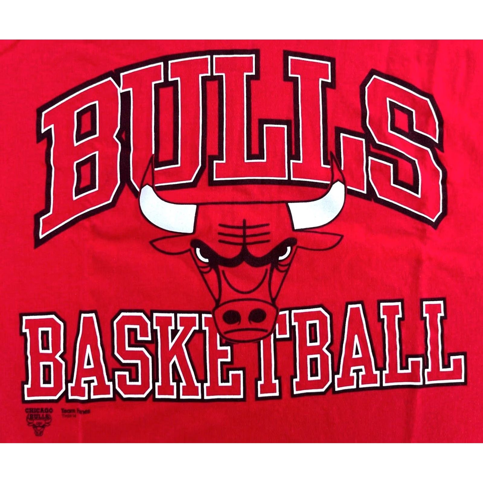 Hanes VINTAGE Men’s 90s Chicago Bulls T-Shirt Hanes Heavyweight XL Red Cotton Logo Shirt Mens Size US XL / EU 56 / 4 - 3 Thumbnail