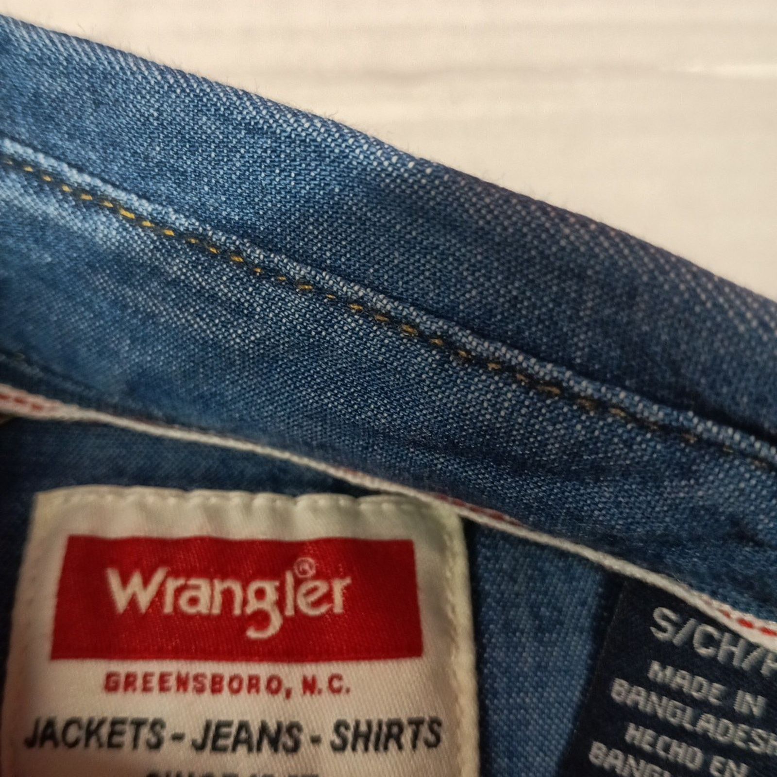 Wrangler Wrangler Big Men's Relaxed Fit Woven Shirt Size S Blue Size US S / EU 44-46 / 1 - 5 Thumbnail
