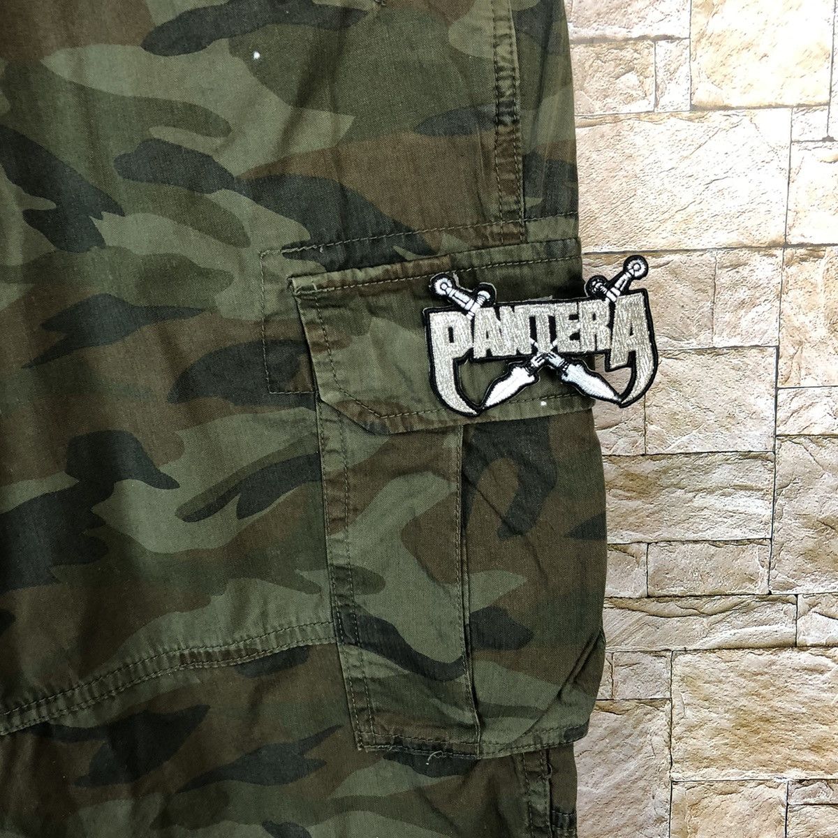 LOWRYS FARM Lowrys Farm Pantera Camo Green Cargo Multipocket Pants #A592 Size US 31 - 9 Thumbnail