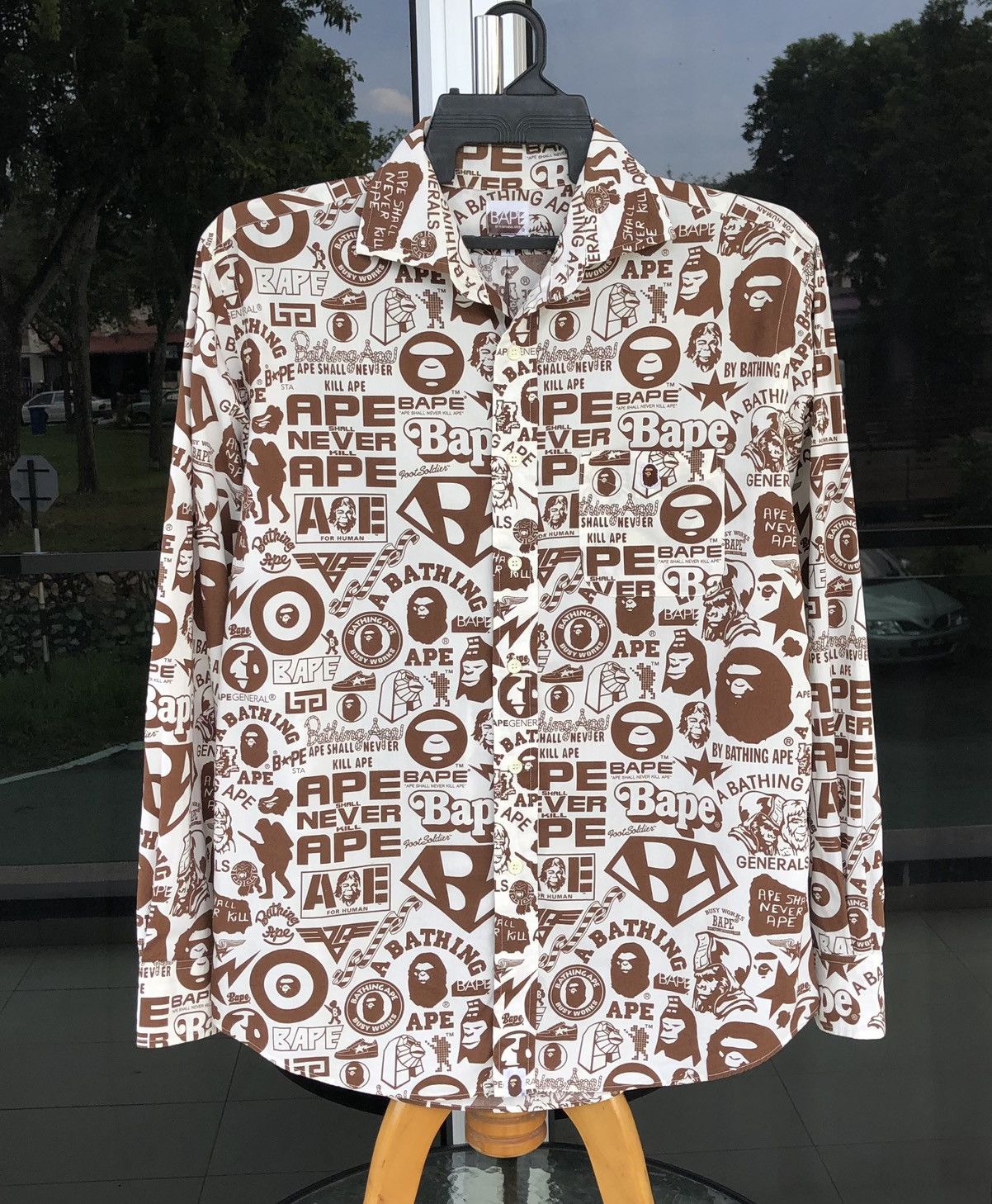 Bape Newspaper Logo Button Up Shirt Size US M / EU 48-50 / 2 - 1 Thumbnail