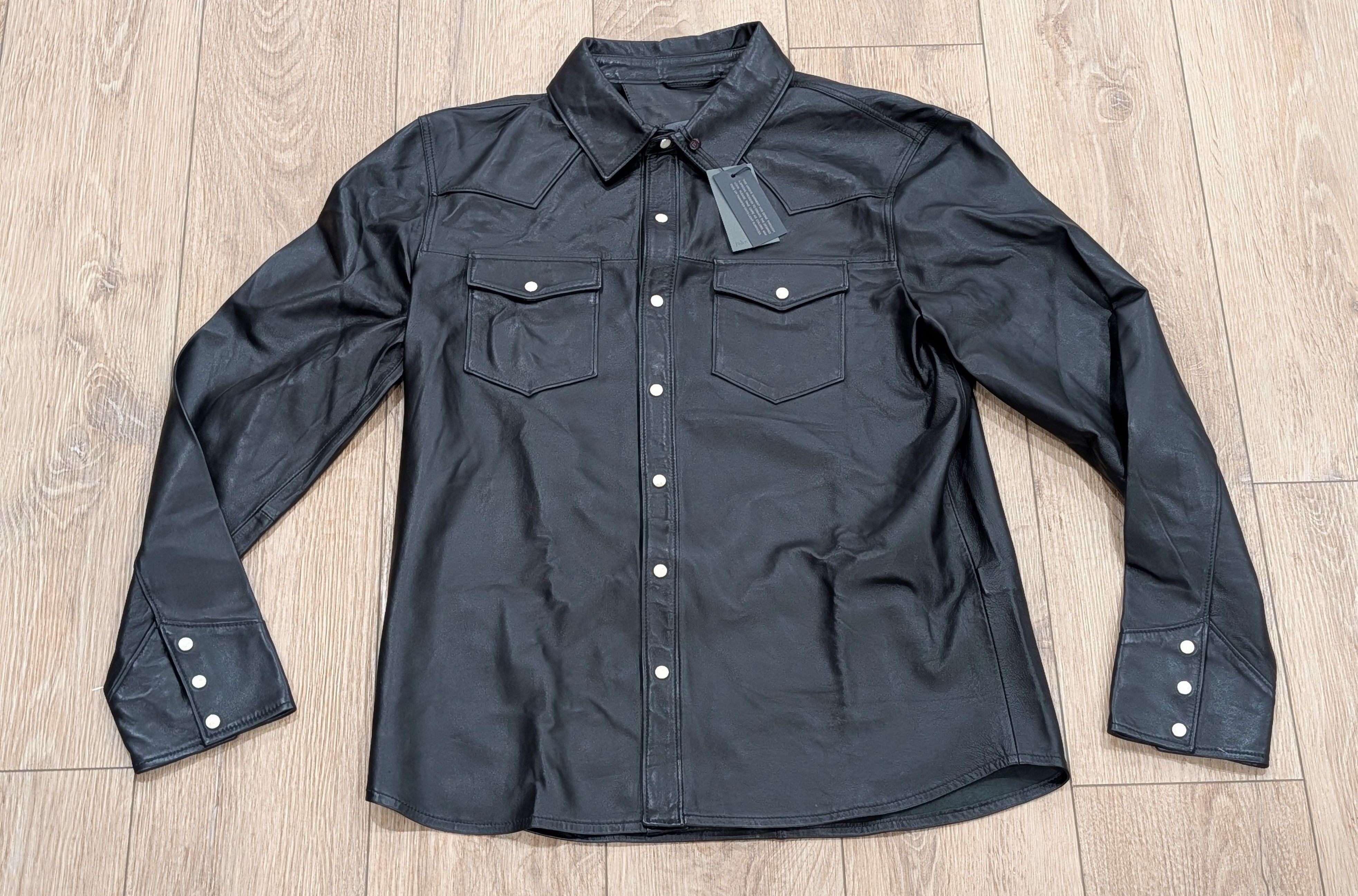 $950 Mens Ferragamo \